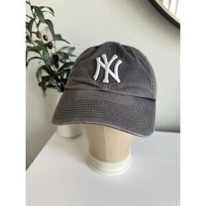 VTG Twins Enterprise NY Yankees The Franchise Fitted Hat Size M Grey Faded MLB